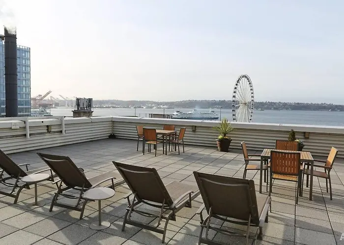 Waterfront Oasis In The Heart Of Downtown Seattle